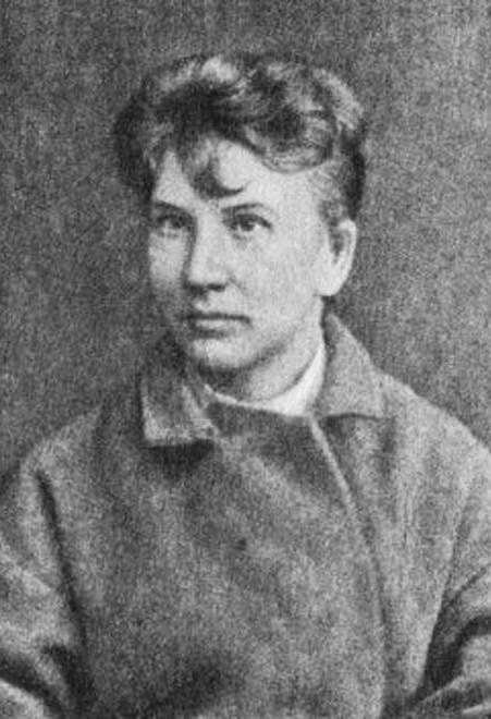Анна Якимова в каторжной шинели. Снимок предположительно 1883 года | Источник: hrono.ru / автор неизвестен