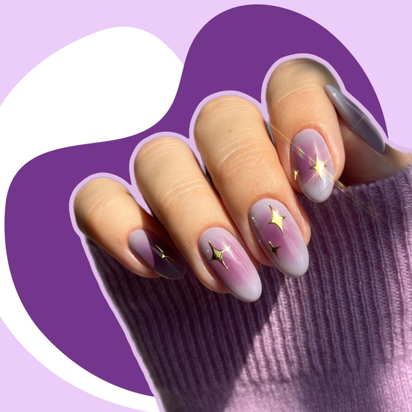 Лавандовый маникюр с золотыми звездами — красивый осенний дизайн ногтей в фиолетовых оттенках