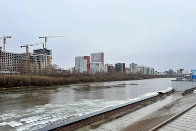 Падение с моста в Тюмени: мужчину вытащили из Туры