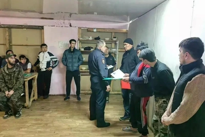 В Енисейске мигрантка спряталась от полиции в морозильной камере