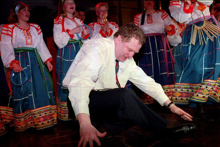 Вспоминаем самые яркие моменты из жизни и карьеры Владимира Жириновского (много фото)