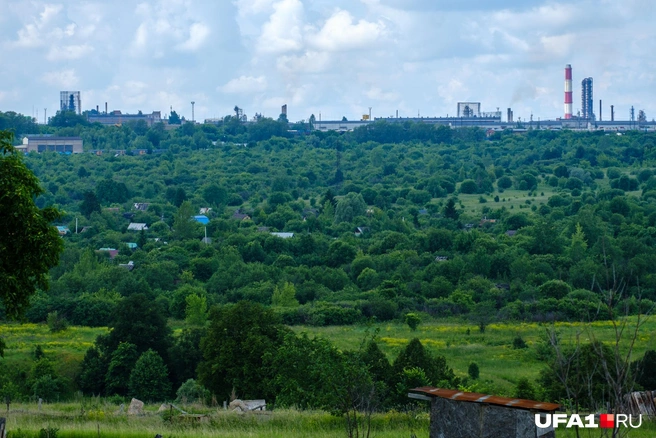 По прямой&nbsp;— километра два, если не больше | Источник: Булат Салихов / UFA1.RU