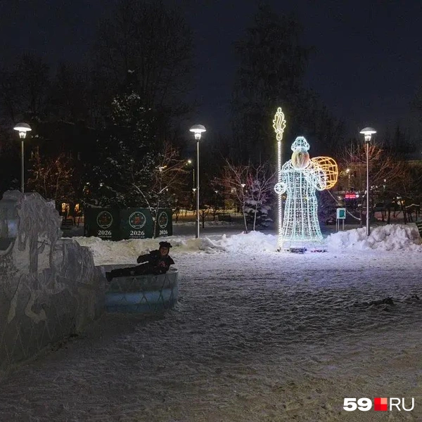 Дед Мороз рядом | Источник: Тимофей Калмаков / 59.RU