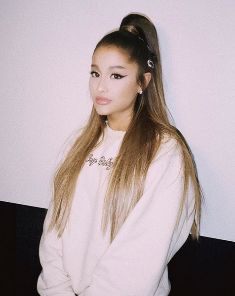 5 Prichesok S Hvostom Ot Ariany Grande Kotorye Idut Vsem Primery S Foto Wday