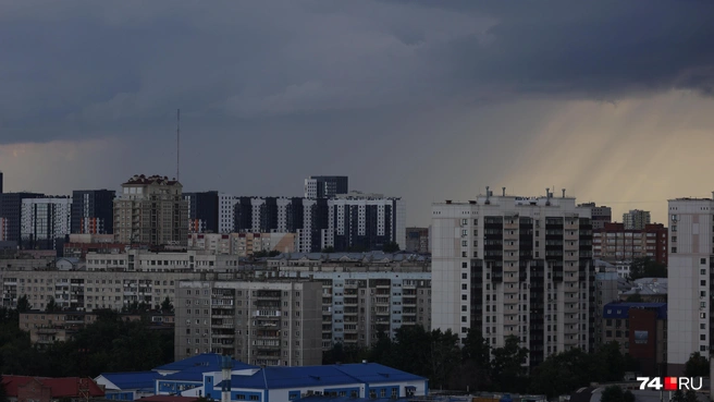Не расставайтесь с зонтом, когда выходите из дома | Источник: Наталья Лапцевич