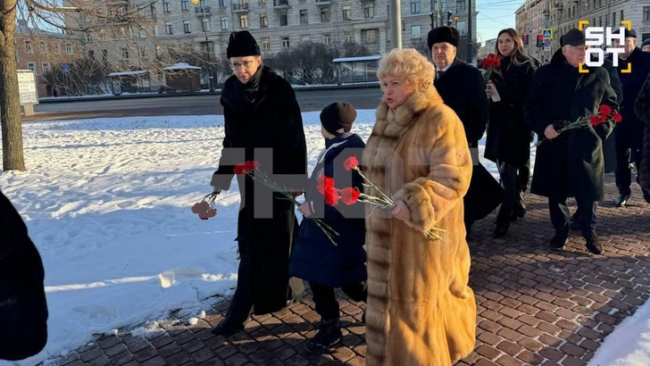 Ксения Собчак, Платон и Людмила Нарусова