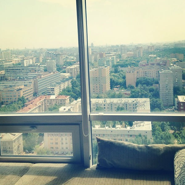 Вид из спальни в новой квартире Чеховой