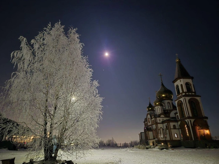 Первое в 2026 году суперлуние произошло на Земле — фотографы поделились завораживающими снимками