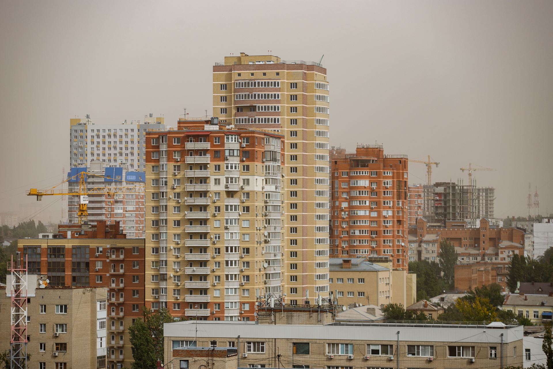 Левобережные дети и фасады-уроды: почему рынку недвижимости Ростова нужны покупатели из других регионов, но город им неинтересен?