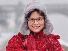 Брухунова насмехается над Гордон и Безруковой, называя их сбитыми летчиками: «Чао-какао, бедолаги!»