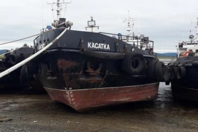 На Камчатке уйдут с молотка «Касатка», морской буксир и 13 судов
