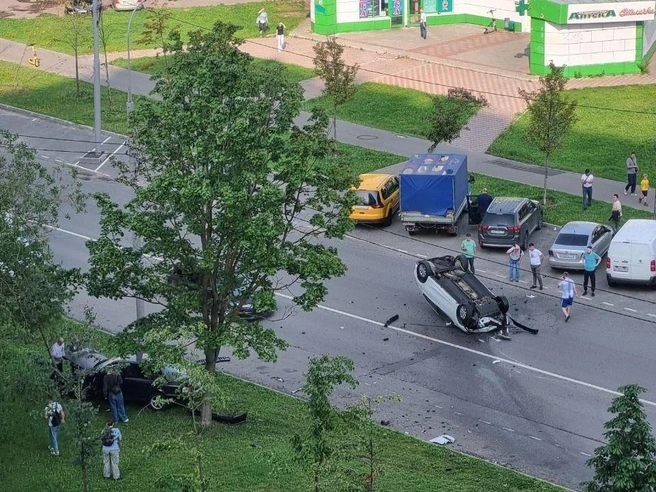На юго-западе Москвы произошло смертельное ДТП | Источник: Агентство, Москва / T.me