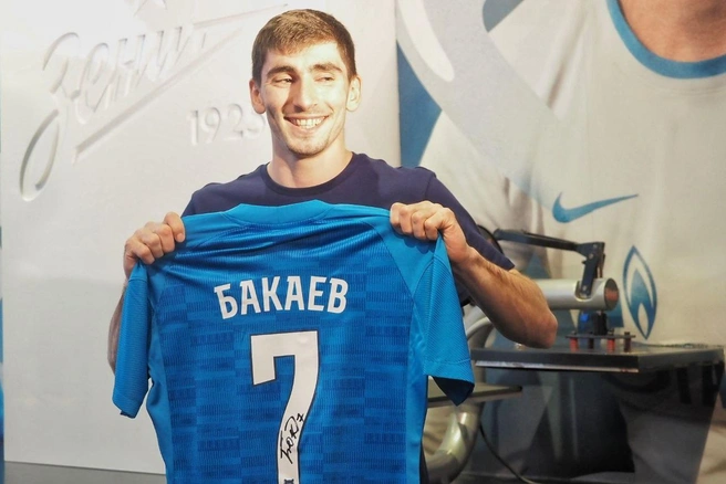 Зелимхан Бакаев уходит из «Зенита» двукратным чемпионом России  | www.fontanka.ru