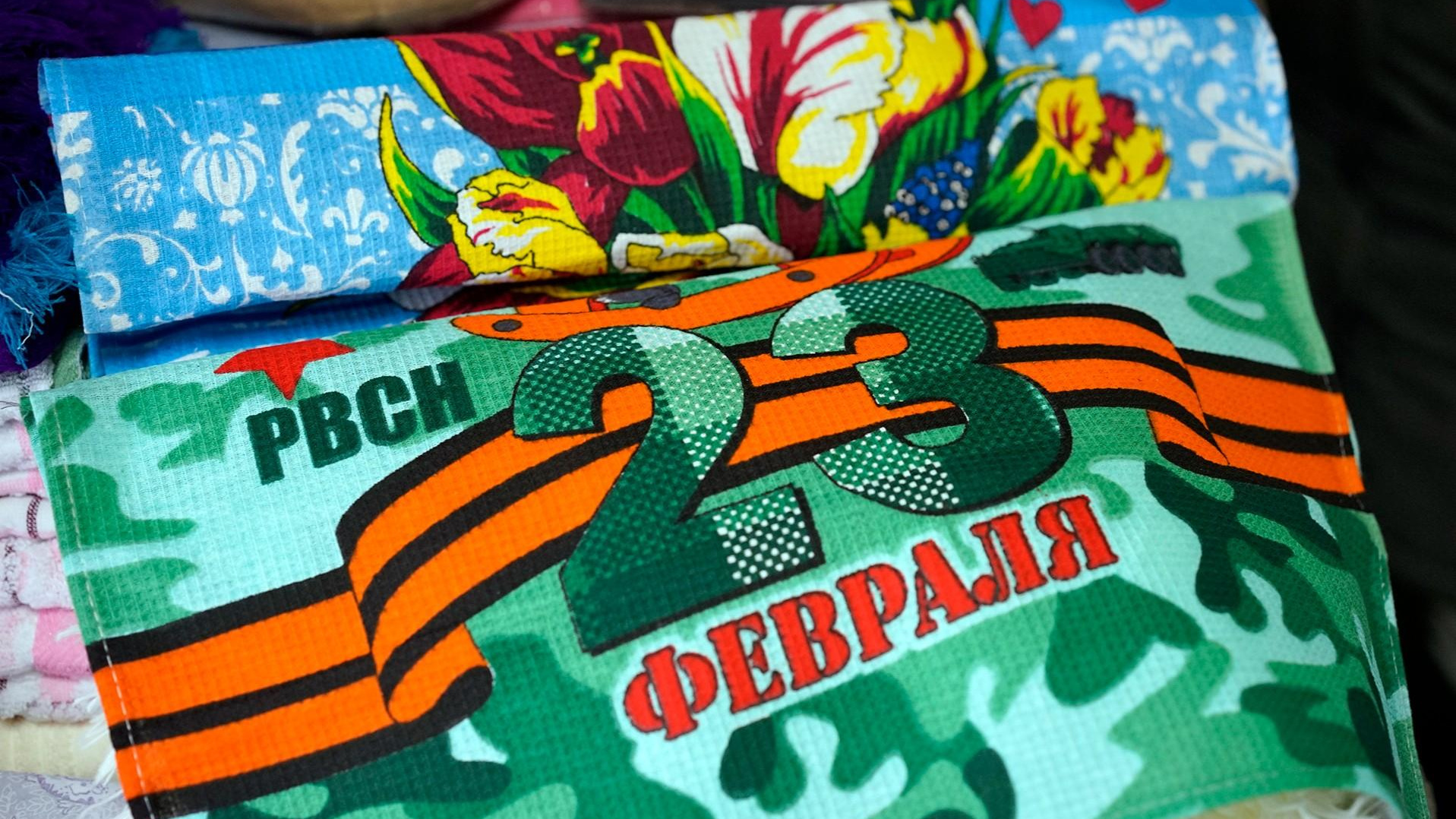 Открытки на 23 Февраля: 30 красивых поздравлений с Днем защитника Отечества в картинках