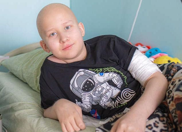 11-летнему Максиму нужна помощь в борьбе с саркомой | www.fontanka.ru