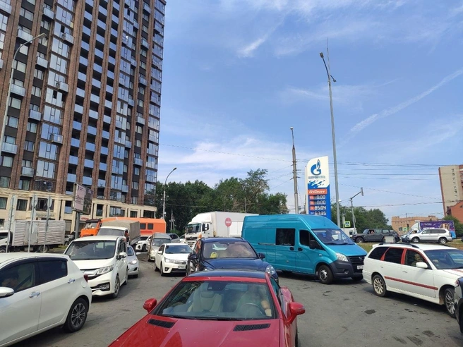 Из-за нехватки топлива в регионе объявлен режим повышенной готовности. | Источник: Мария Тищенко / NGS.RU