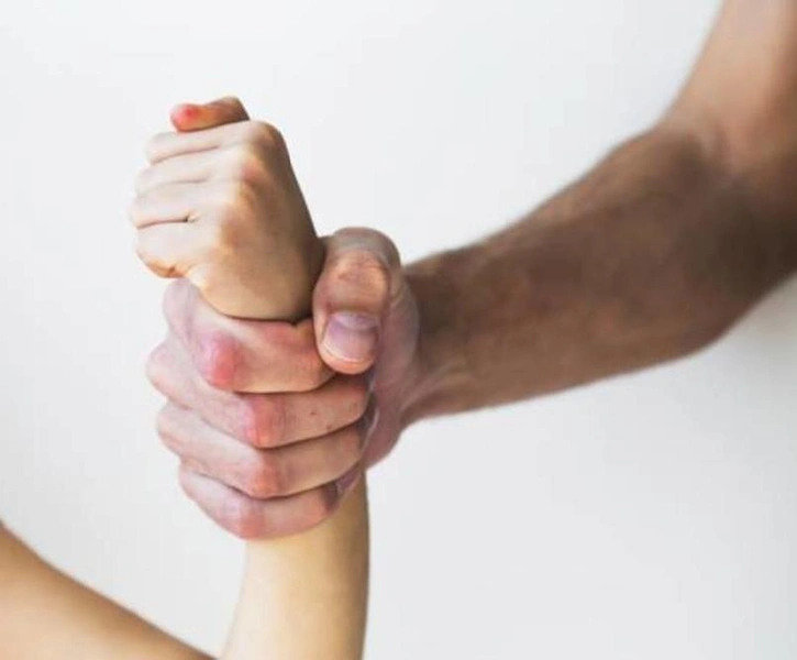 По данным СМИ, отчим поднимал руку на ребенка | www.starhit.ru