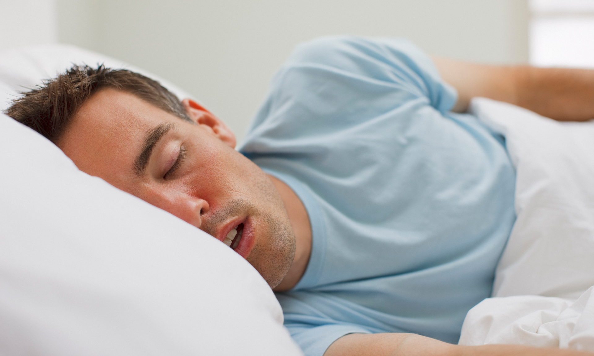 Апноэ во сне: что это и чем опасно