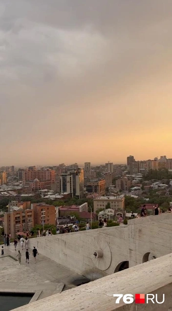 Зато сверху открывает завораживающий вид на розовый Ереван  | Источник: Кристина Геворкян / 76.RU