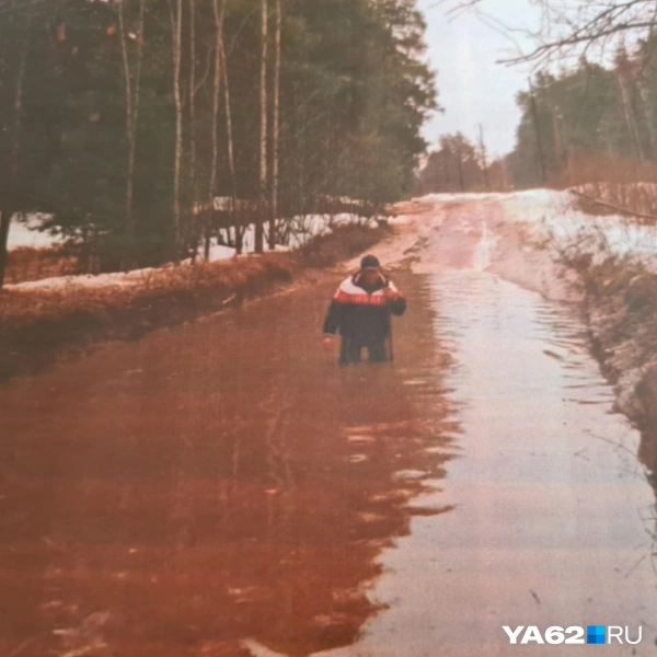Почти по пояс в воде | Источник: личный архив Михаила Ардова