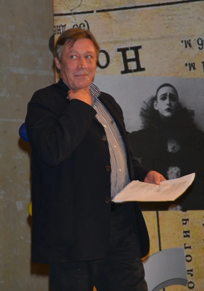 Михаил Ефремов | www.starhit.ru