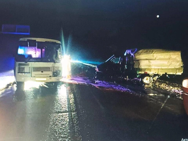 В салоне автобуса находились водитель и три пассажира | Источник: Госавтоинспекция Тюменской области / Telegram.com
