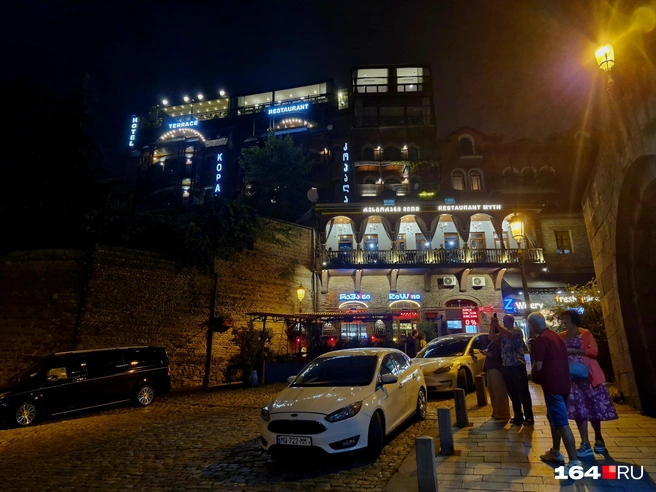 Даже ночью очень шумно | Источник: Виктория Федорова / 164.RU