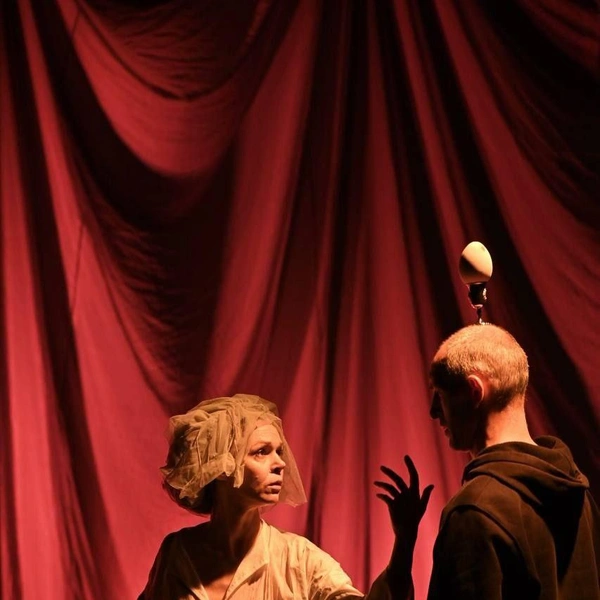 сцена из спектакля «Esse Homo», реж. Алексей Лелявский | Источник: Театр Karlsson Haus