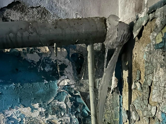 Вода в трубах замерзла из-за решения просушивать дом на холоде | Источник: Читатели V1.RU