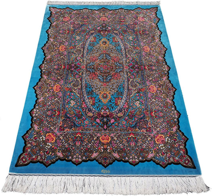 Уникальные персидские ковры на аукционе «Литфонда»