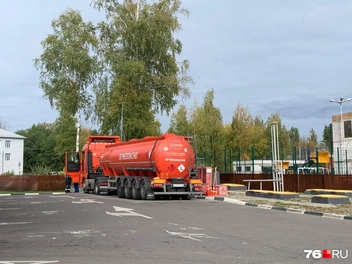 Между поставками топлива АЗС может простоять сухой некоторое время | Источник: Алёна Троицкая / 76.RU