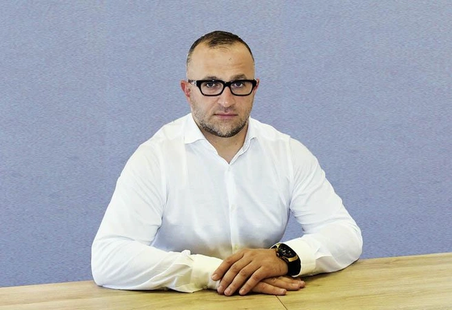 Арман Акопян владеет компанией с миллиардным оборотом | Источник: «Вечерний Омск» / Omskgazzeta.ru