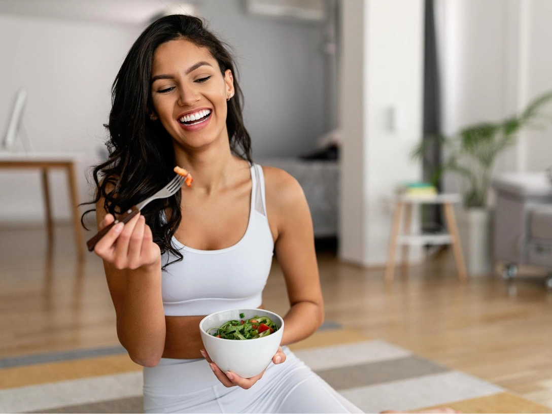 Никогда не ешьте в это время суток, если хотите сохранить зубы здоровыми | marieclaire.ru