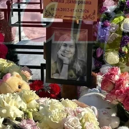 Погибли вместе, теперь похоронены рядом: могилы Вани, Богдана и Алины, которые провалились под лед на Москве-реке