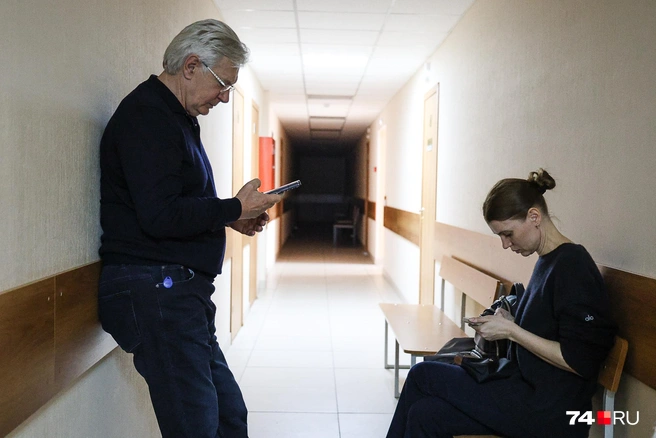 В суд также прибыли родные Вадима Храмцова | Источник: Наталья Лапцевич