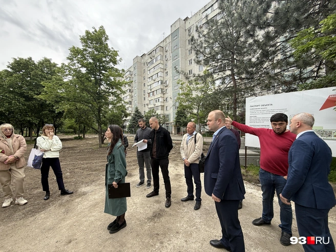 На встречу пришел представитель подрядной организации | Источник: Валерия Дульская / 93.RU