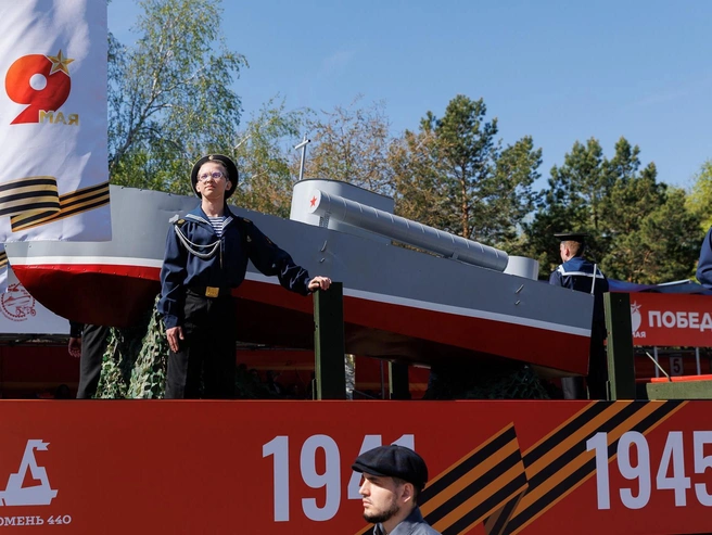В этой части парада задействовали единственную технику. | Источник: Ирина Шарова / 72.RU 