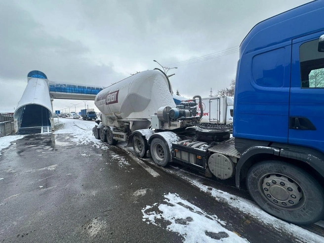 Аварии стали причиной длинной пробки | Источник: пресс-служба региональной Госавтоинспекции