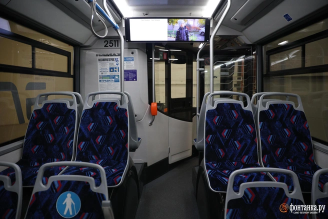 Новые маршруты будут действовать всего 10 часов | Источник: Сергей Михайличенко / FONTANKA.RU