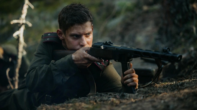 Источник: кадр из фильма «Август» (16+), реж. Никита Высоцкий, «Дирекция Кино», 2025 год