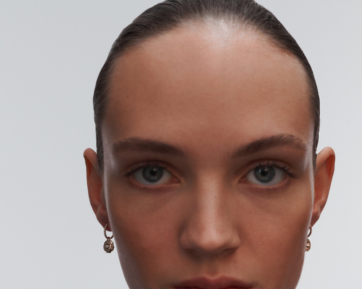 5 способов стилизации серег Chanel
