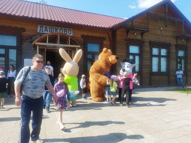 Вам не кажется, что Волк ниже Зайца? | Источник: Александра Исмайлова / 63.RU 