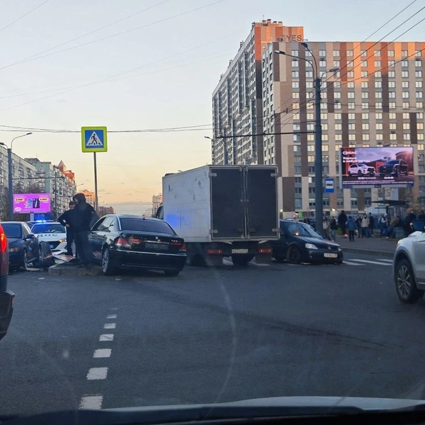 Источник: Мегаполис | ДТП и ЧП | Санкт-Петербург | Питер