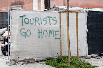 Венеция без гостей: как город каналов живет без туристов
