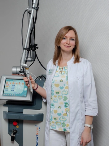 Первый шаг — записаться на консультацию к специалистам по интимному омоложению | Источник: клиника «Чаляби»
