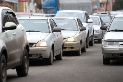 На трассе М-4 под Шахтами – пробка в 10 км