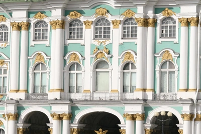 Эрмитаж вводит гибкие тарифы для снижения нагрузки