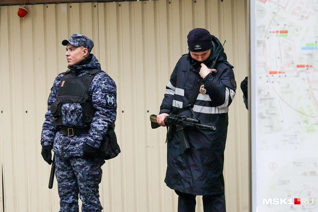 Полиция остановила мужчину с фальшивыми правами | Источник: Артём Устюжанин / MSK1.RU