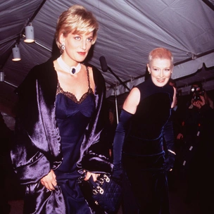 Королева провокаций: самый легендарный выход принцессы Дианы на Met Gala, который поставил точку в ее браке с Чарльзом