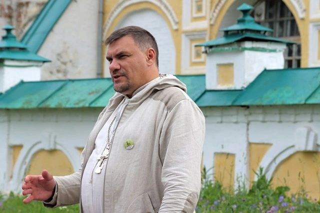 Клирик Александр Парфёнов отстранён от священнослужения на пять лет | Источник: Александр Парфёнов / Facebook.com
